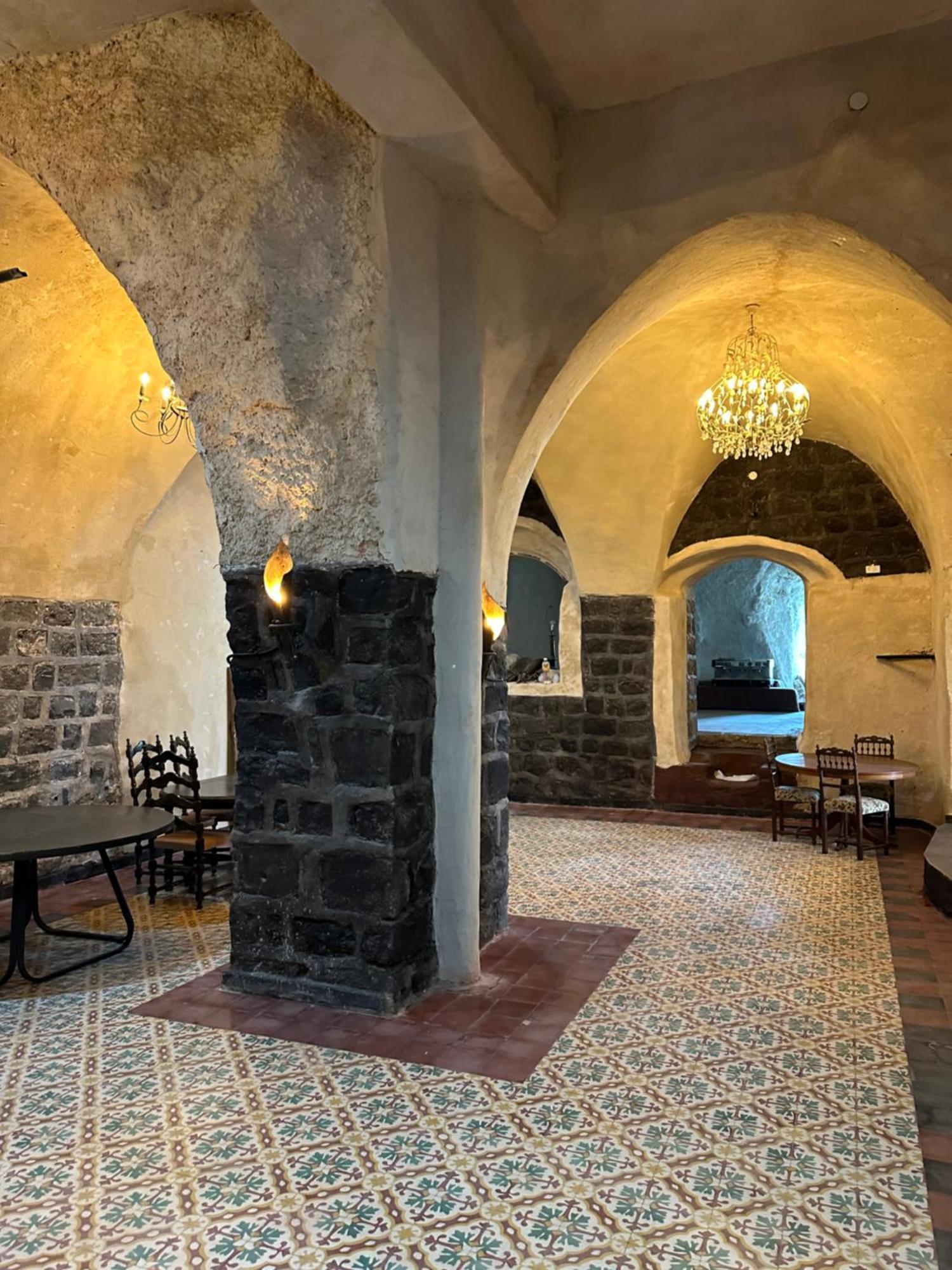 Отель Dona Castle Тверия Экстерьер фото